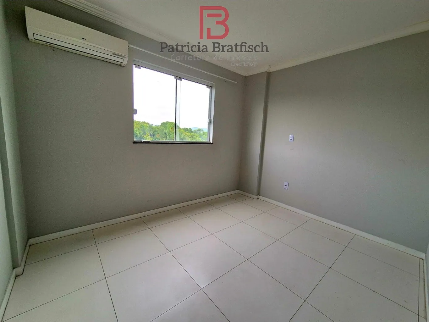 Apartamento semi mobiliado, com 02 dormitórios. Andar alto. Bairro Passo Manso. — foto 7