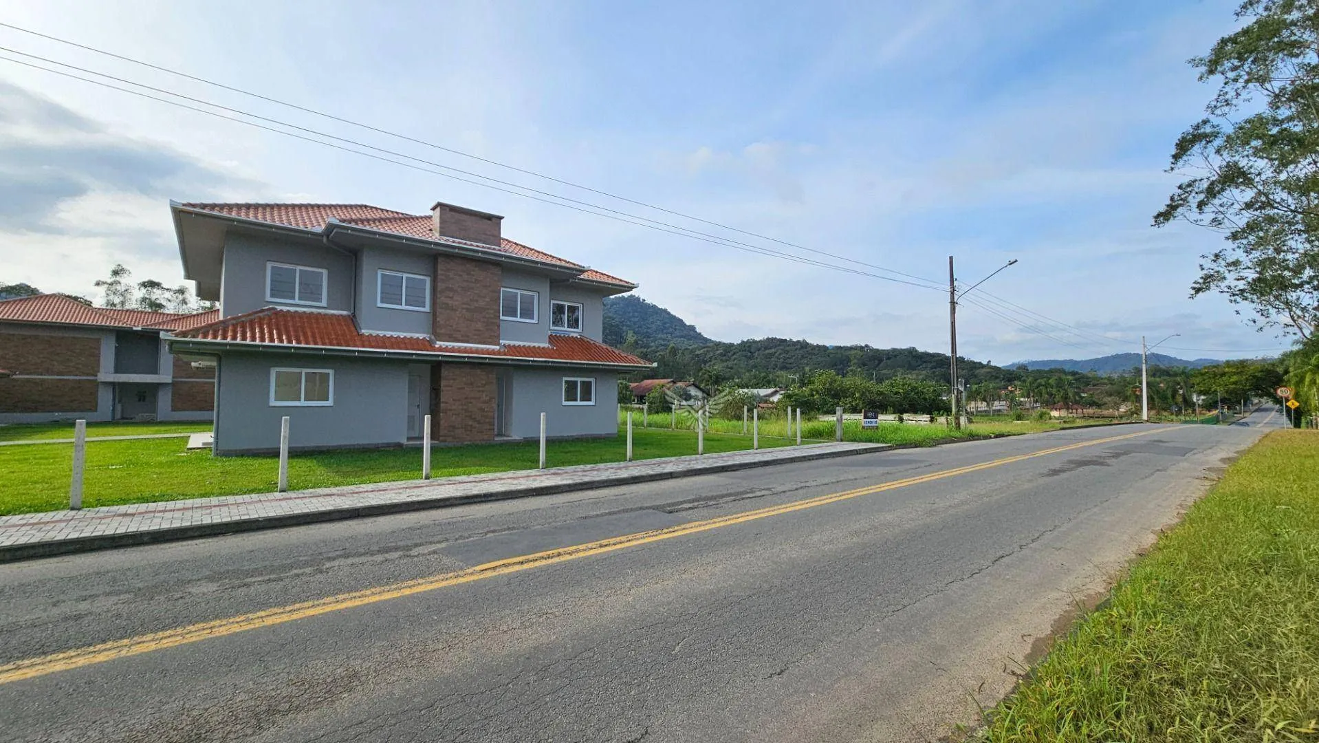 Casa duplex na Rota Enxaimel a 7 minutos do Centro — foto 2