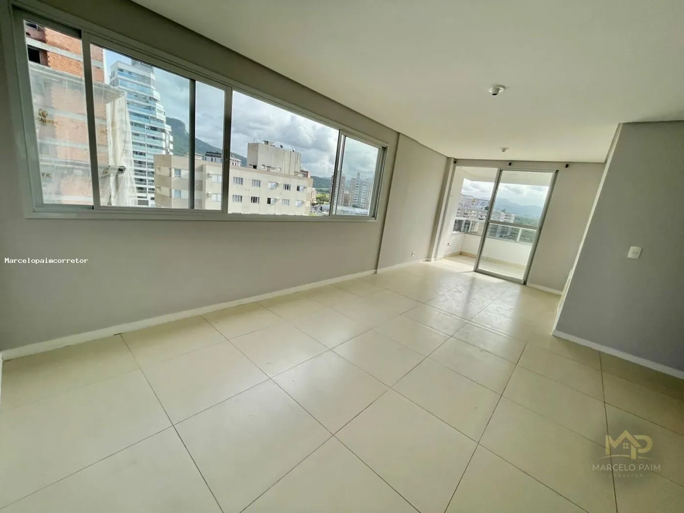 Apartamento para Venda em Palhoça, Pedra Branca, 3 dormitórios, 1 suíte, 2 banheiros, 1 vaga — foto 6