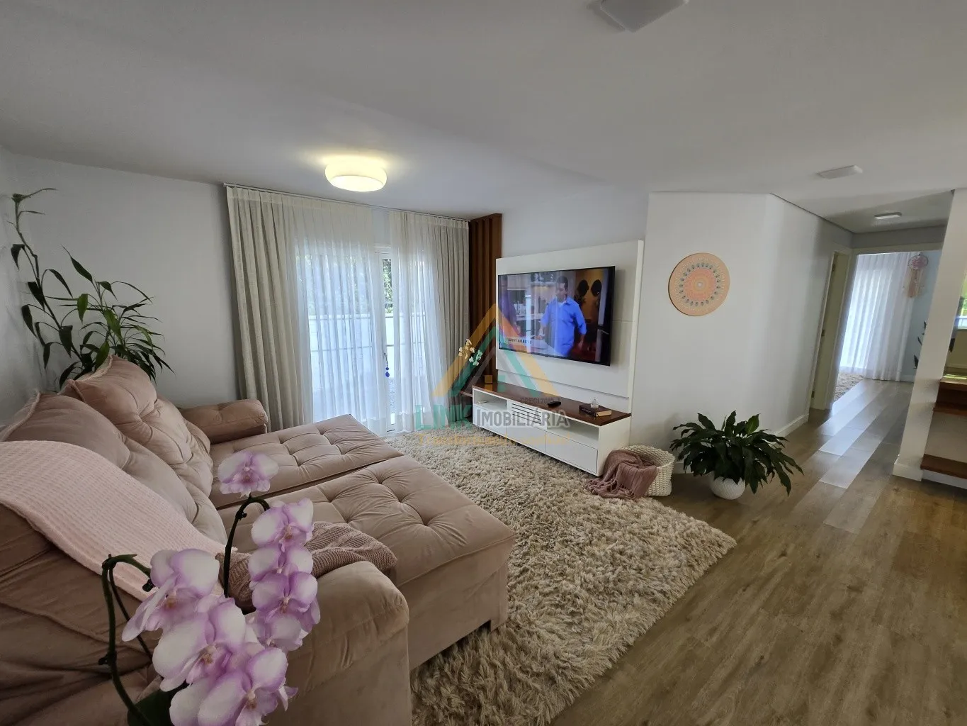 Propriedade com Duas Casas, sendo 258,00m de Área Construída em Amplo Terreno de 3.688,00m na cidade de Pomerode. — foto 3