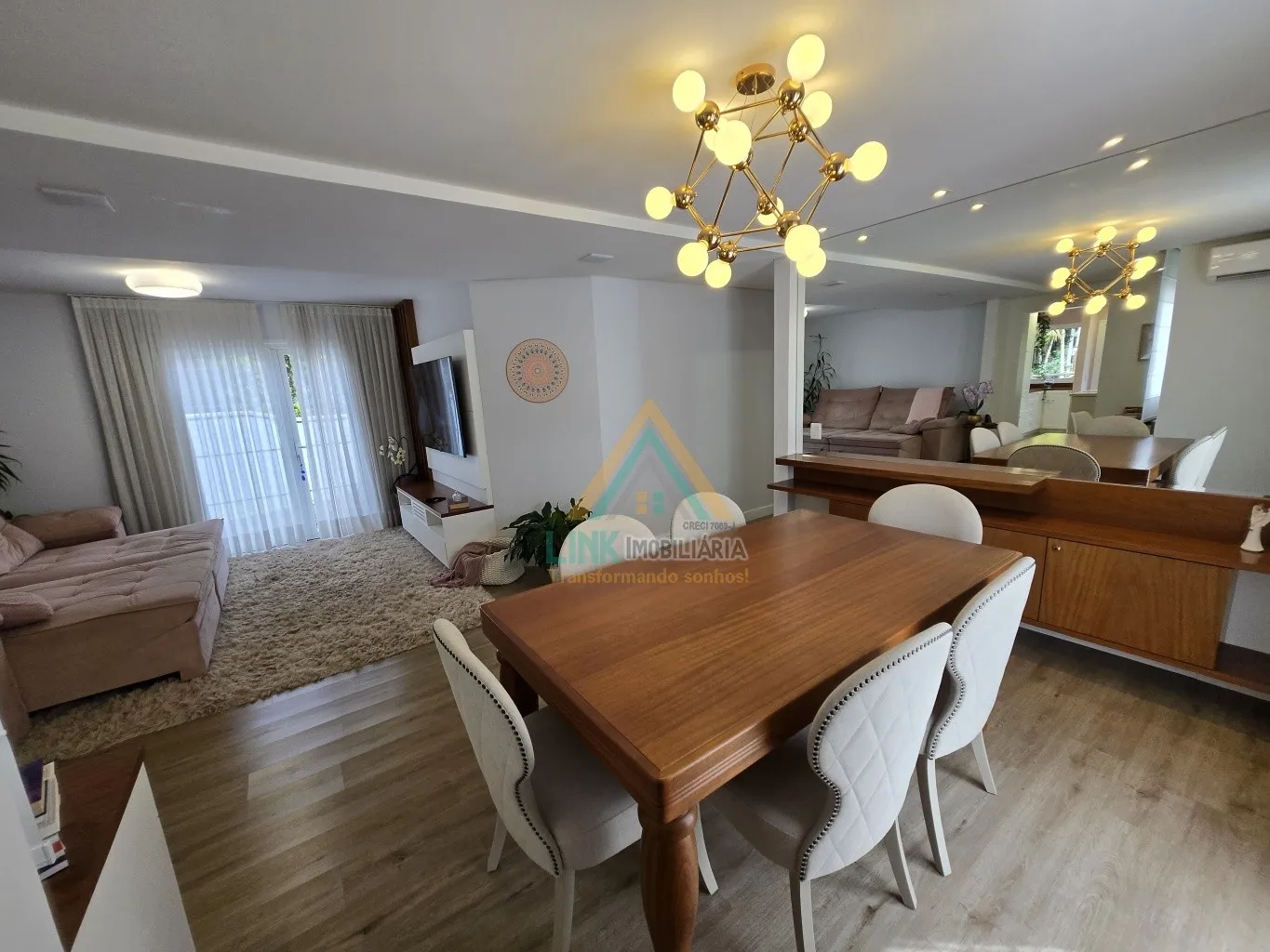 Propriedade com Duas Casas, sendo 258,00m de Área Construída em Amplo Terreno de 3.688,00m na cidade de Pomerode. — foto 5