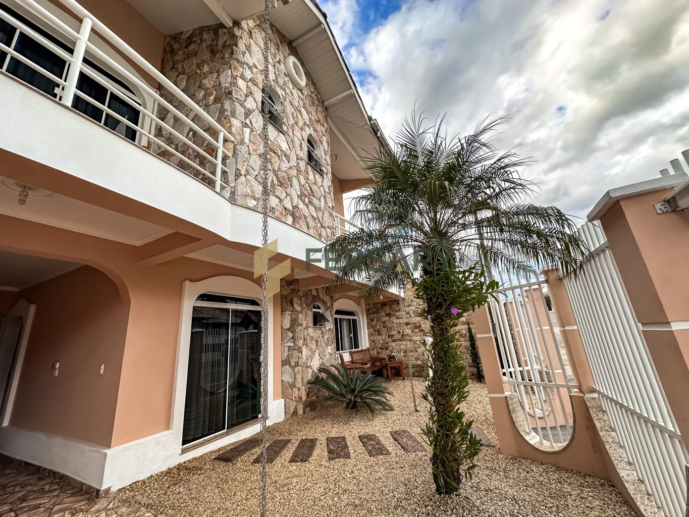 Casa Alto padrão no bairro Carijós - foto 1