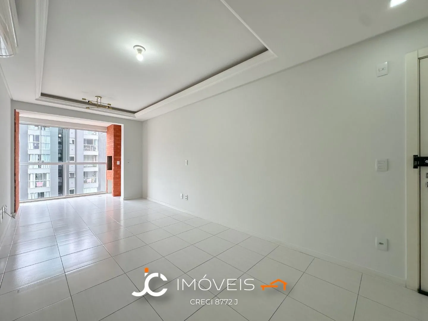Apartamento com 3 dormitórios sendo 1 suíte à venda, 72 m por R$ 550.000 - Água Verde - Blumenau/SC — foto 2
