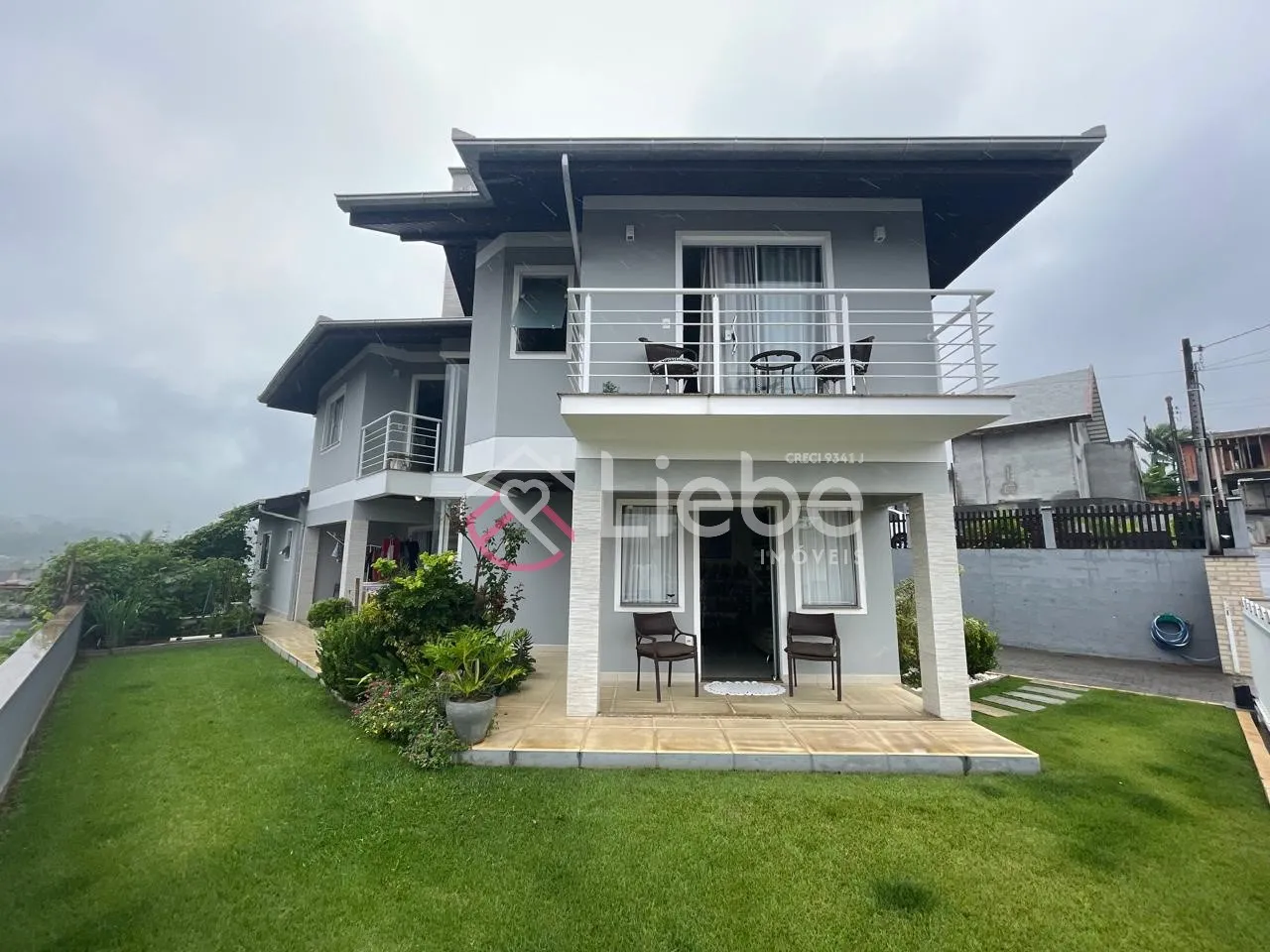 Linda Casa em local privilegiado na cidade de Pomerode com 260,00m de área privativa num terreno de 465,00m. — foto 3