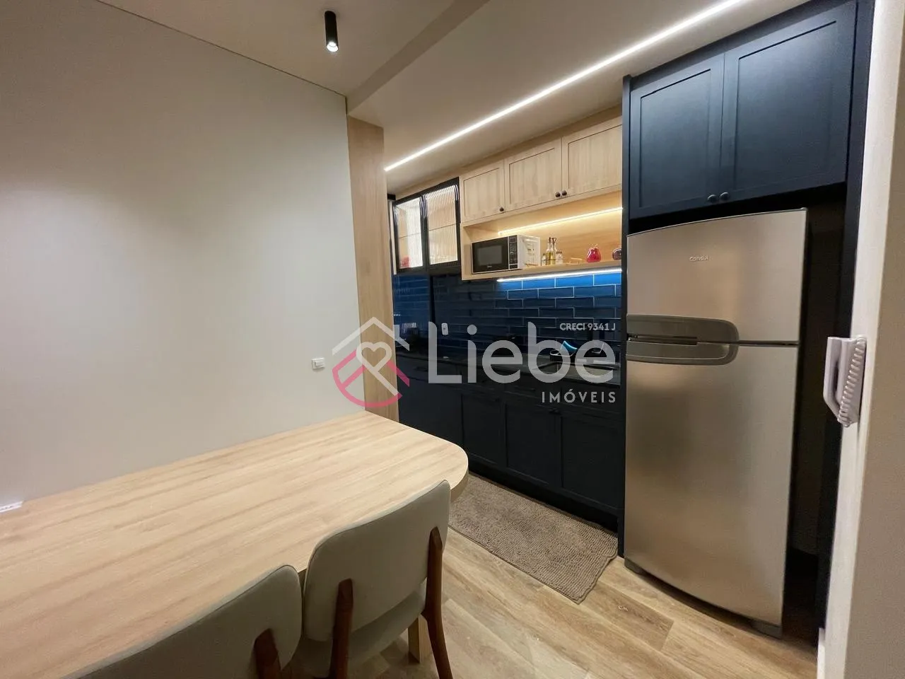 Lindo STUDIO Totalmente MOBILIADO e DECORADO no Condomínio Residencial ALice XXXV - Studio Garden com 30,62m de área privativa no centro da cidade de Pomerode. — foto 5