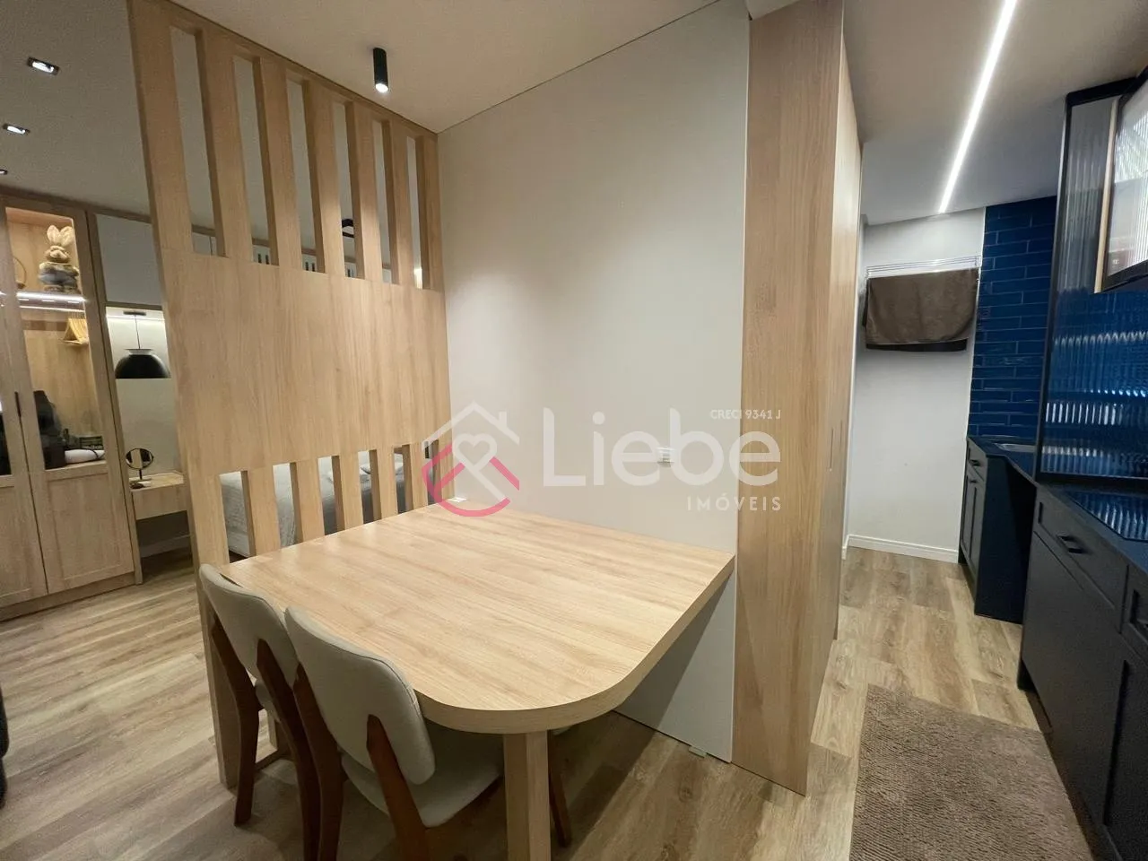 Lindo STUDIO Totalmente MOBILIADO e DECORADO no Condomínio Residencial ALice XXXV - Studio Garden com 30,62m de área privativa no centro da cidade de Pomerode. — foto 6