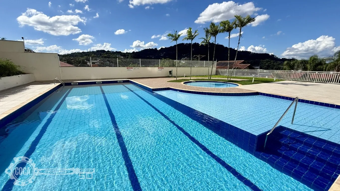 Apartamento mobiliado em prédio com infraestrutura de lazer com piscina | Bairro Água Verde - Blumenau/SC - foto 1