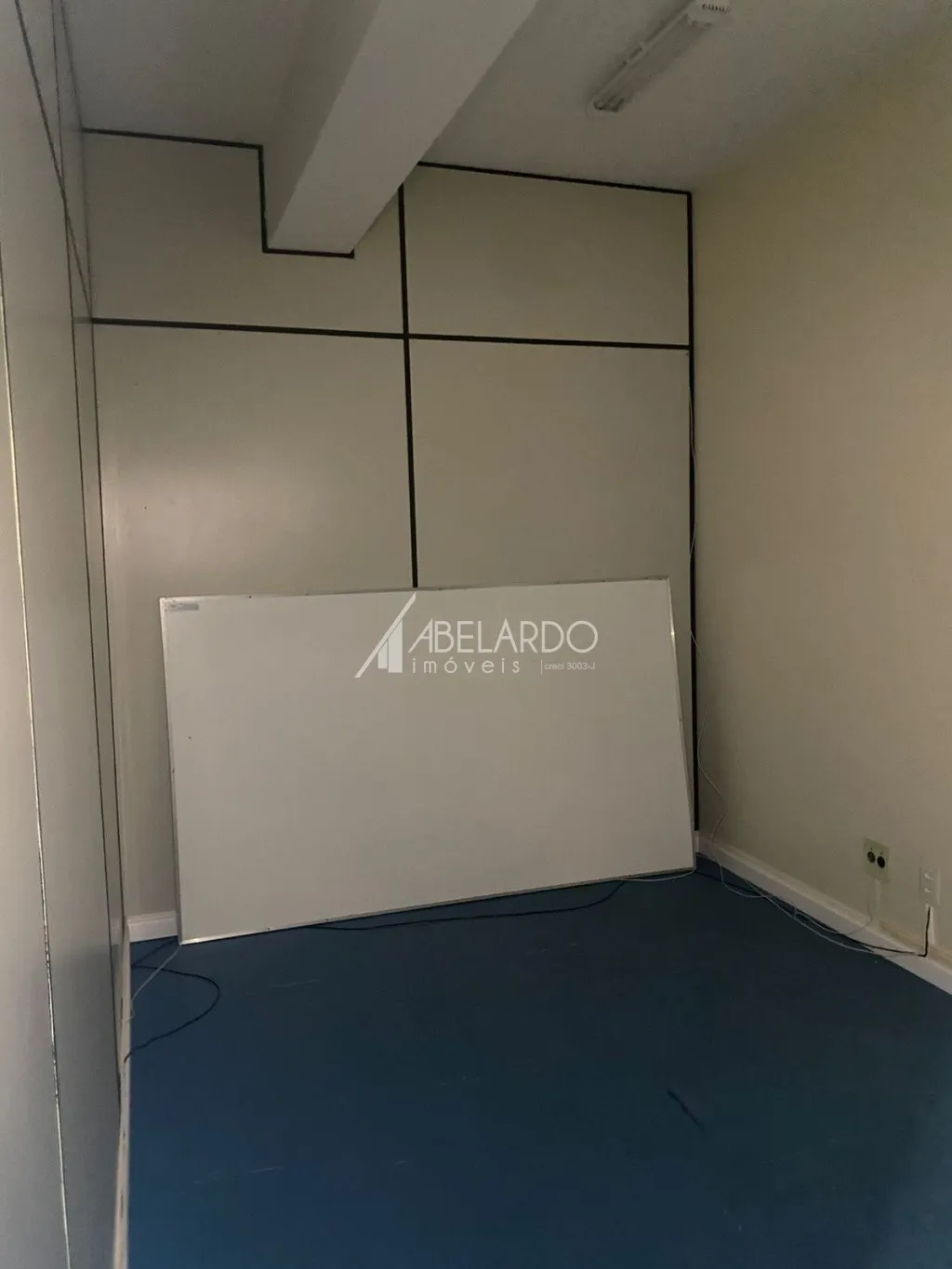 SALA COMERCIAL LOCAZALIDA NO CENTRO DE BLUMENAU — foto 6