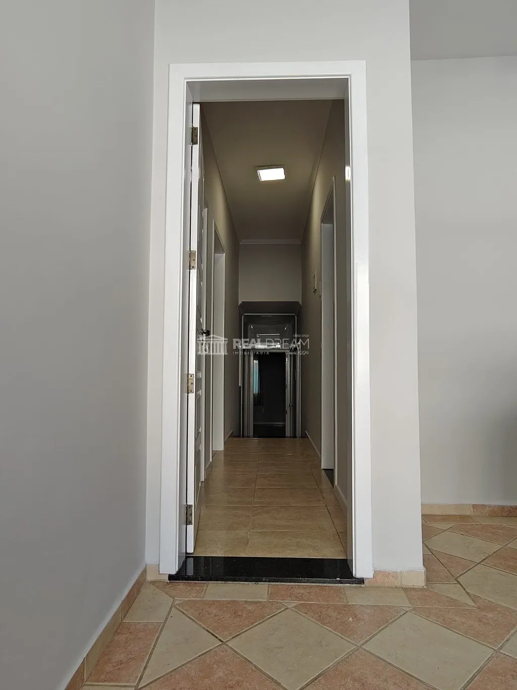 Casa averbada de 481,56m e terreno de 1.328,33m — foto 4