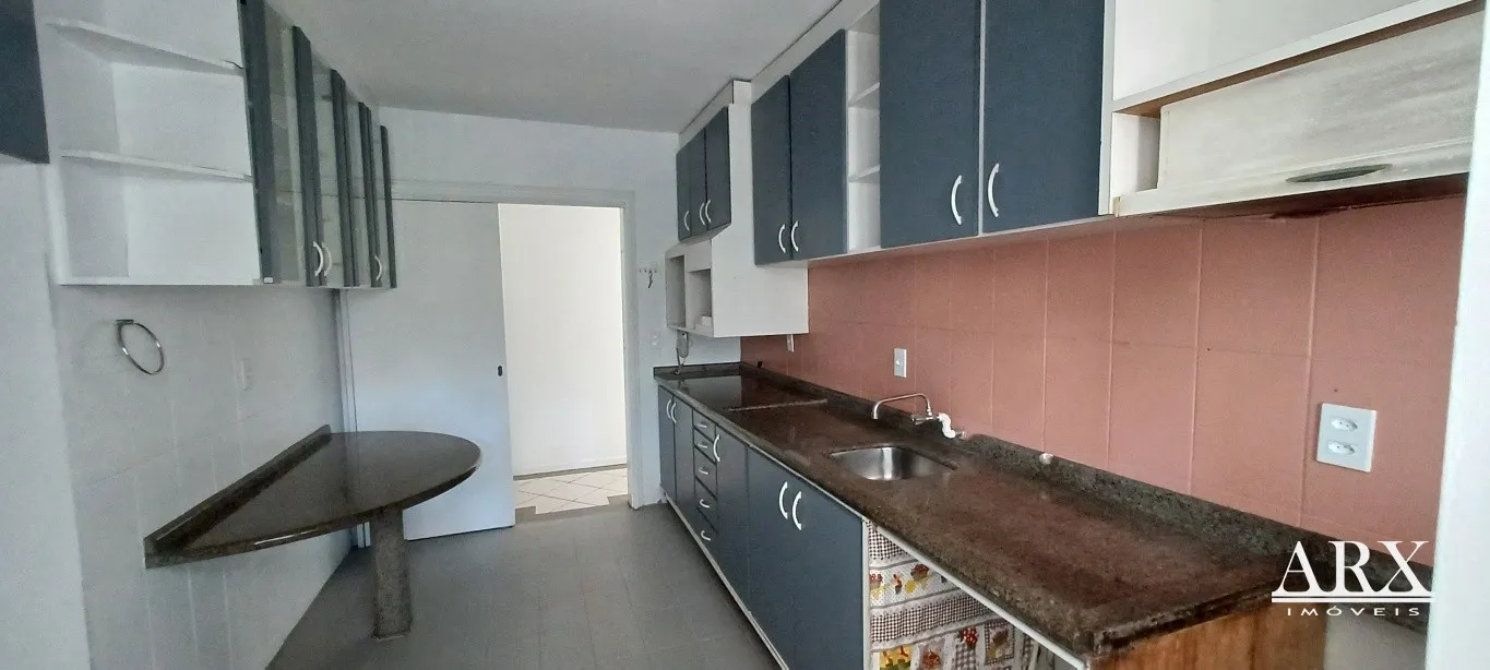 APARTAMENTO AMPLO SEMIMOBILIADO - ÓTIMA LOCALIZAÇÃO — foto 7