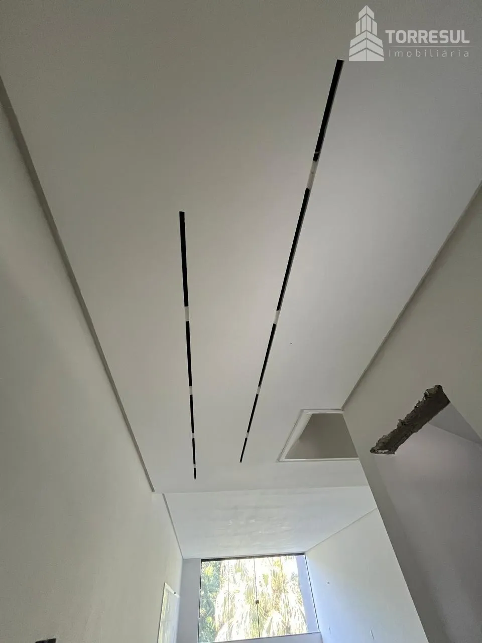 Sobrado com porão no bairro Água Verde em Blumenau — foto 4