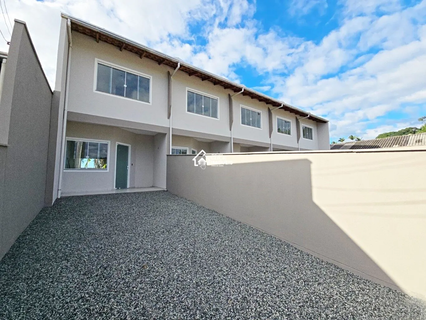 Casa com 3 dormitórios à venda no bairro Água Verde em Blumenau/SC - foto 1