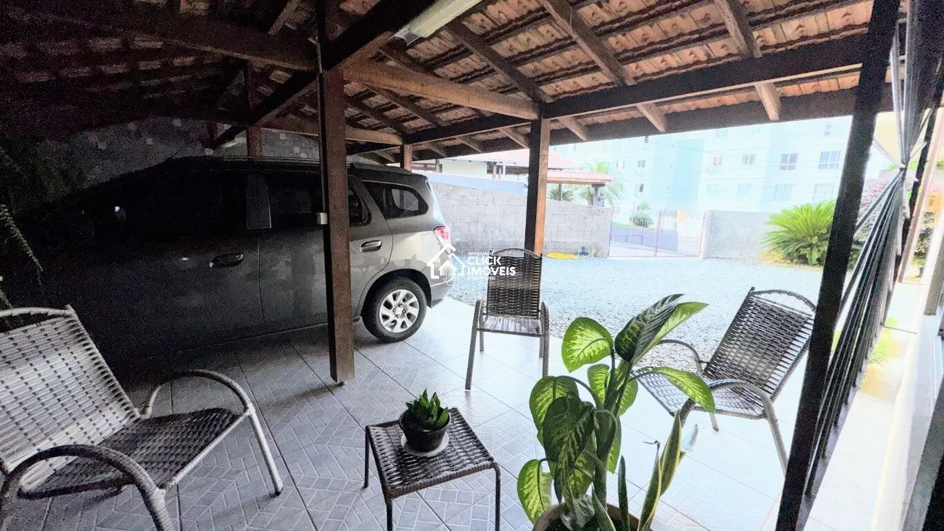 Casa com 4 dormitórios à venda no bairro Água Verde em Blumenau/SC — foto 4