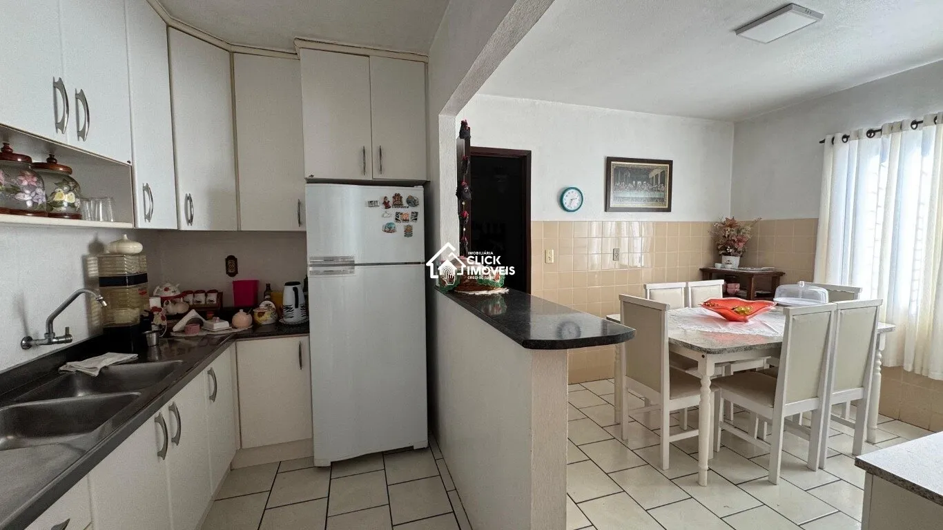 Casa com 4 dormitórios à venda no bairro Água Verde em Blumenau/SC — foto 6