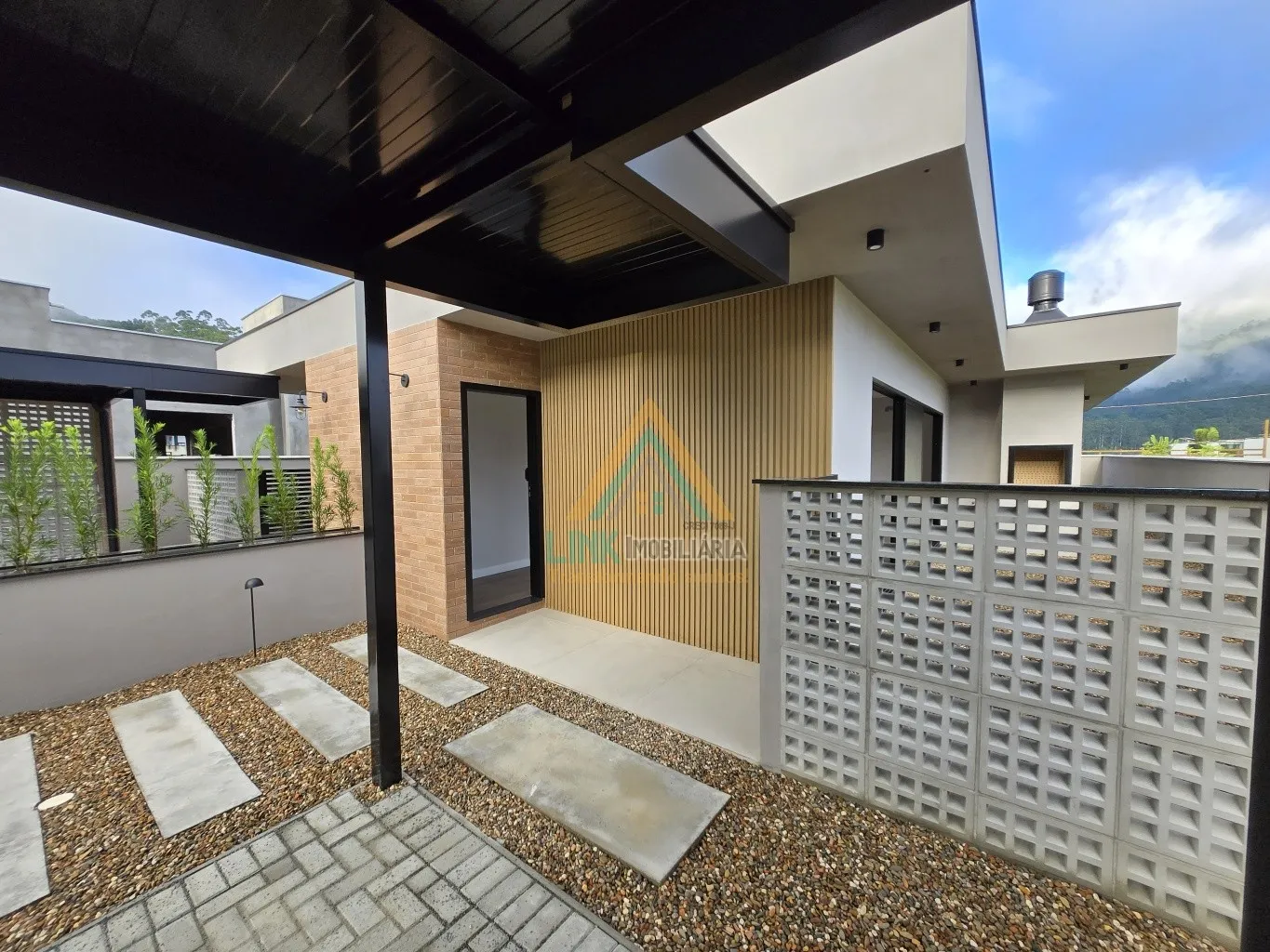 Casa no Condomínio Residencial Blumont, na Cidade de Pomerode, com 95,60m de Área construída. — foto 4