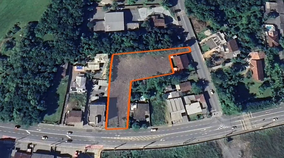 Terreno com potencial comercial e residencial - foto 1