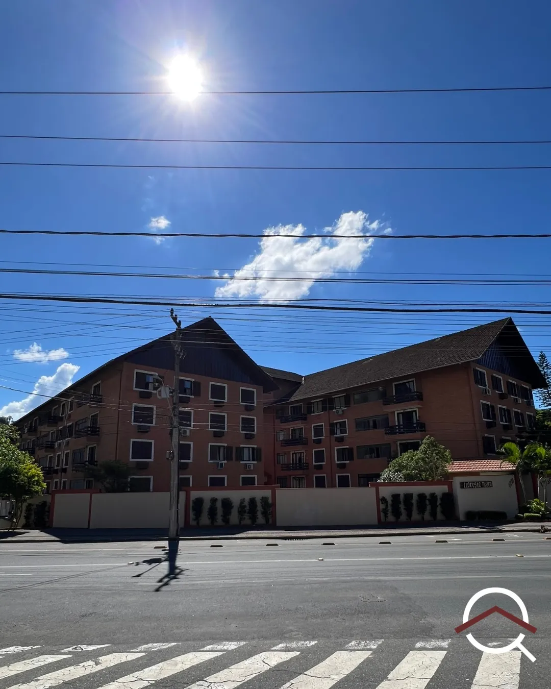 Apartamento mobiliado de 87 m² com 2 dormitórios sendo 1 suíte próximo ao Centro — foto 2