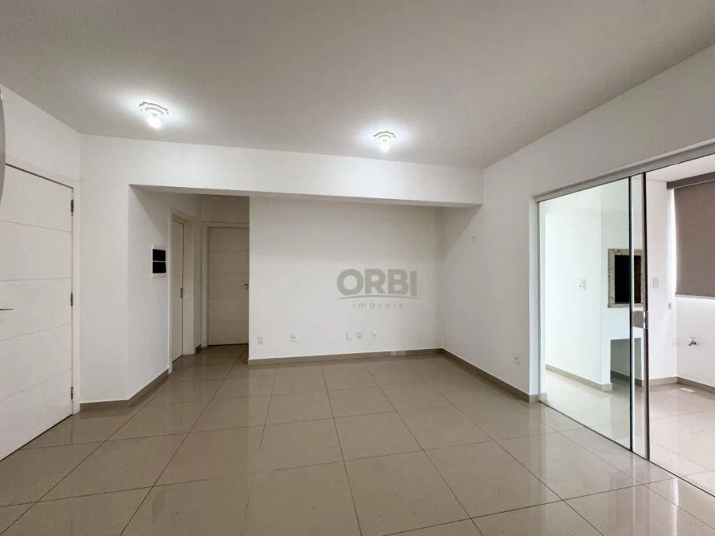 Apartamento no bairro Vila Nova com 2 Dormitórios sendo 1 Suíte — foto 2