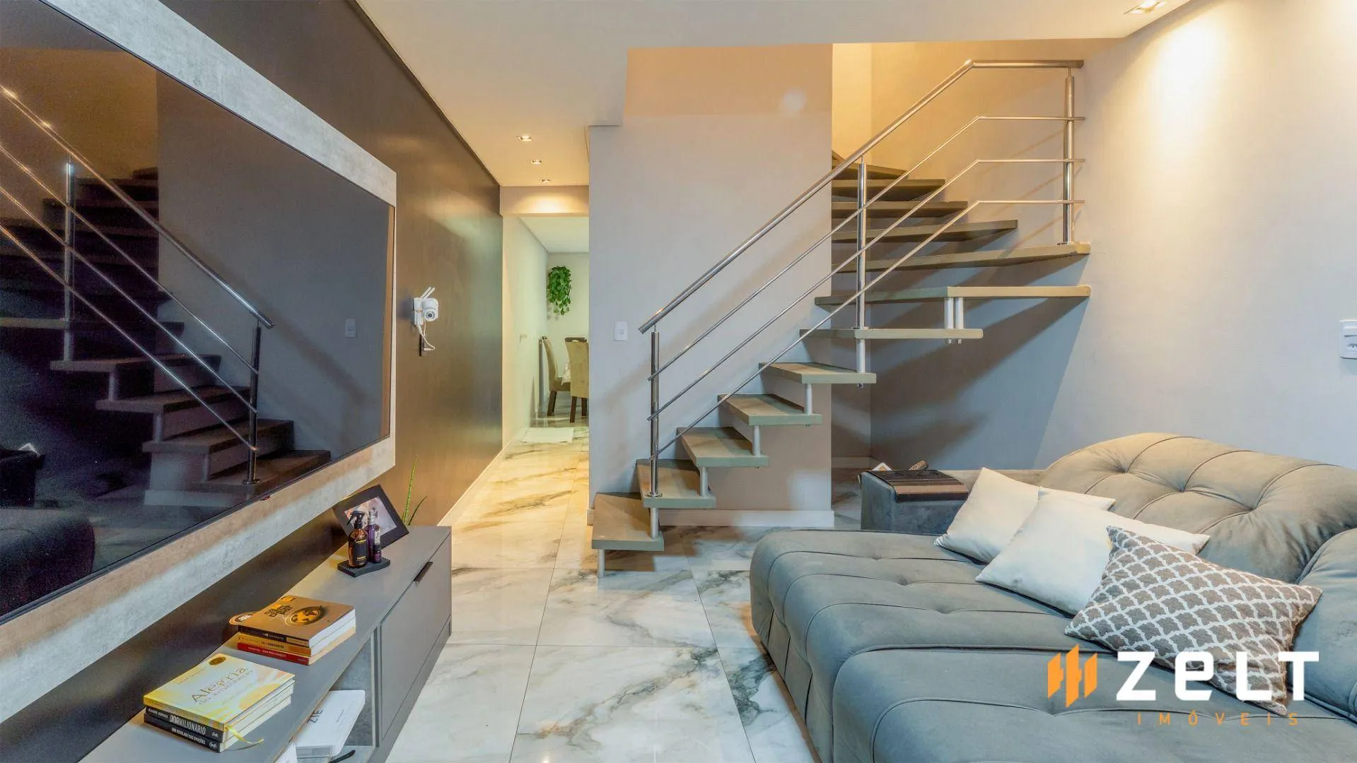 Casa à venda com 2 quartos, 2 vagas, 111m² no Água Verde, Blumenau - foto 1