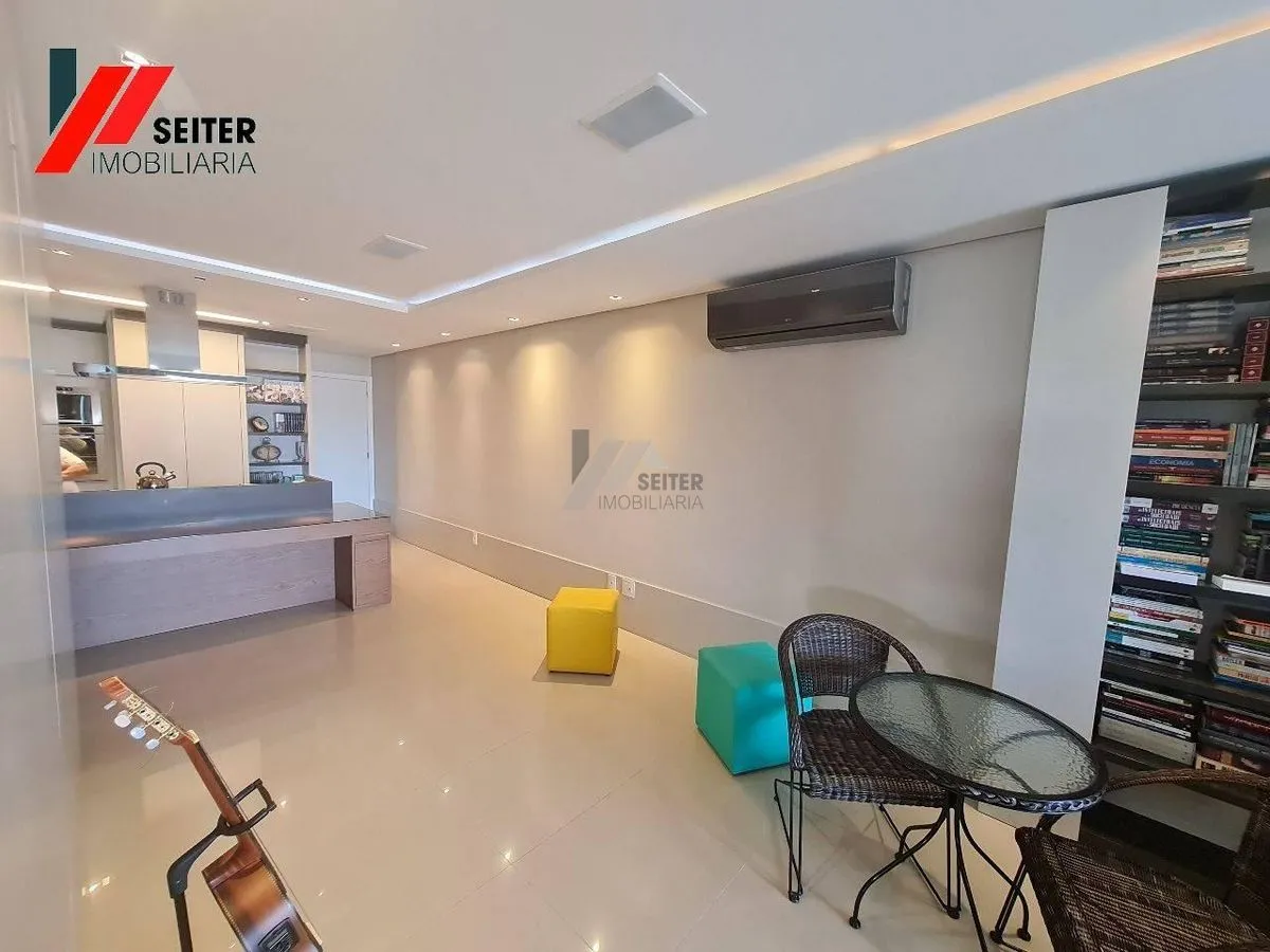 Apartamento 3 dormitórios com suite à venda centro Florianopolis — foto 4