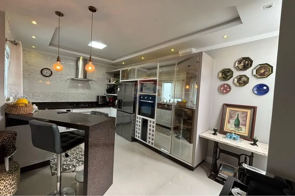 TRIPLEX DE ALTO PADRÃO NO CENTRO DE Timbó — foto 4