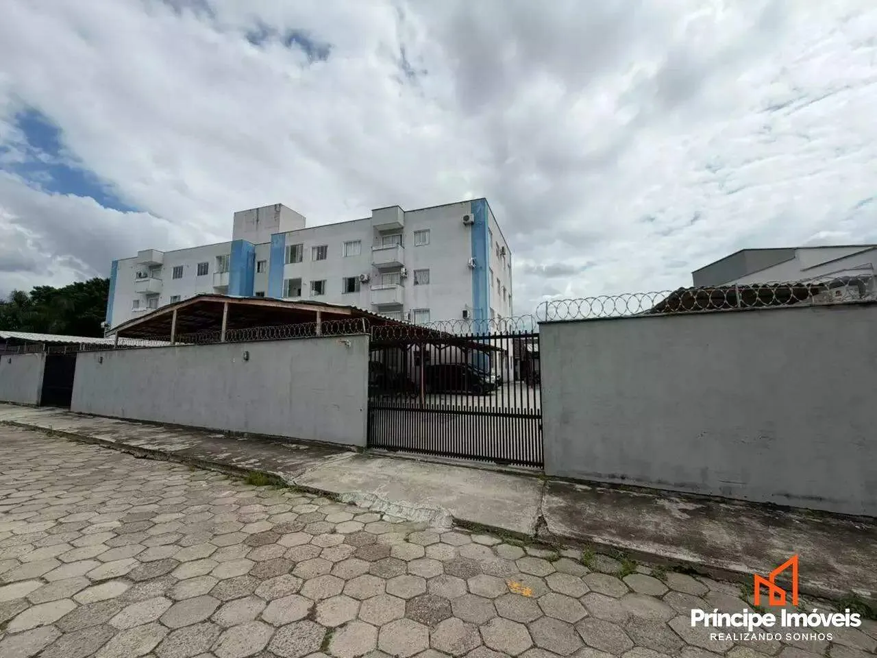 Apartamento com 2 quartos no Boa Vista em Joinville — foto 2