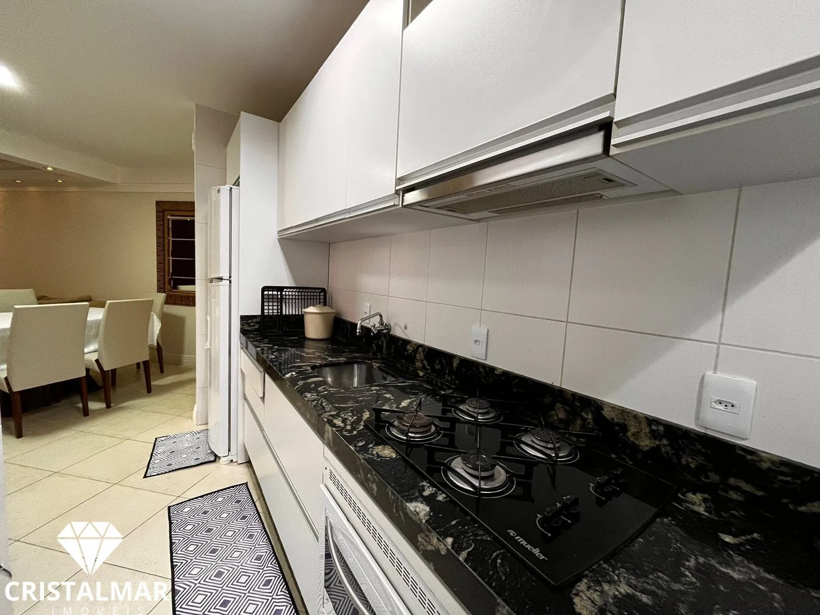 Apartamento à Venda a Poucos Passos da Praia! — foto 2
