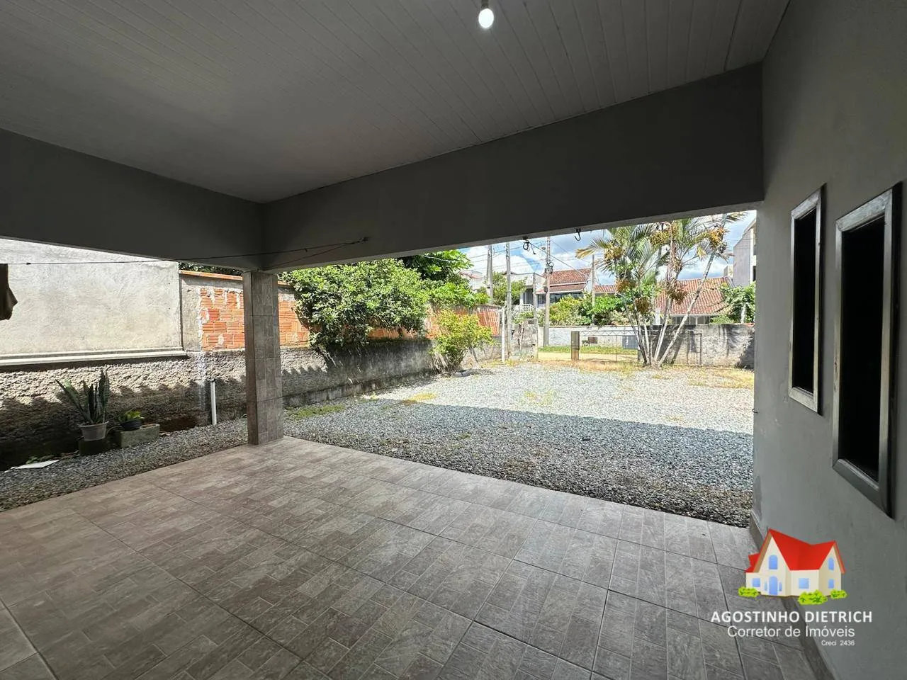 Residencia em Alvenaria C/Parte Averbada + Terreno C/Area de 300,00 m2 No Bairro Itajuba ! — foto 5