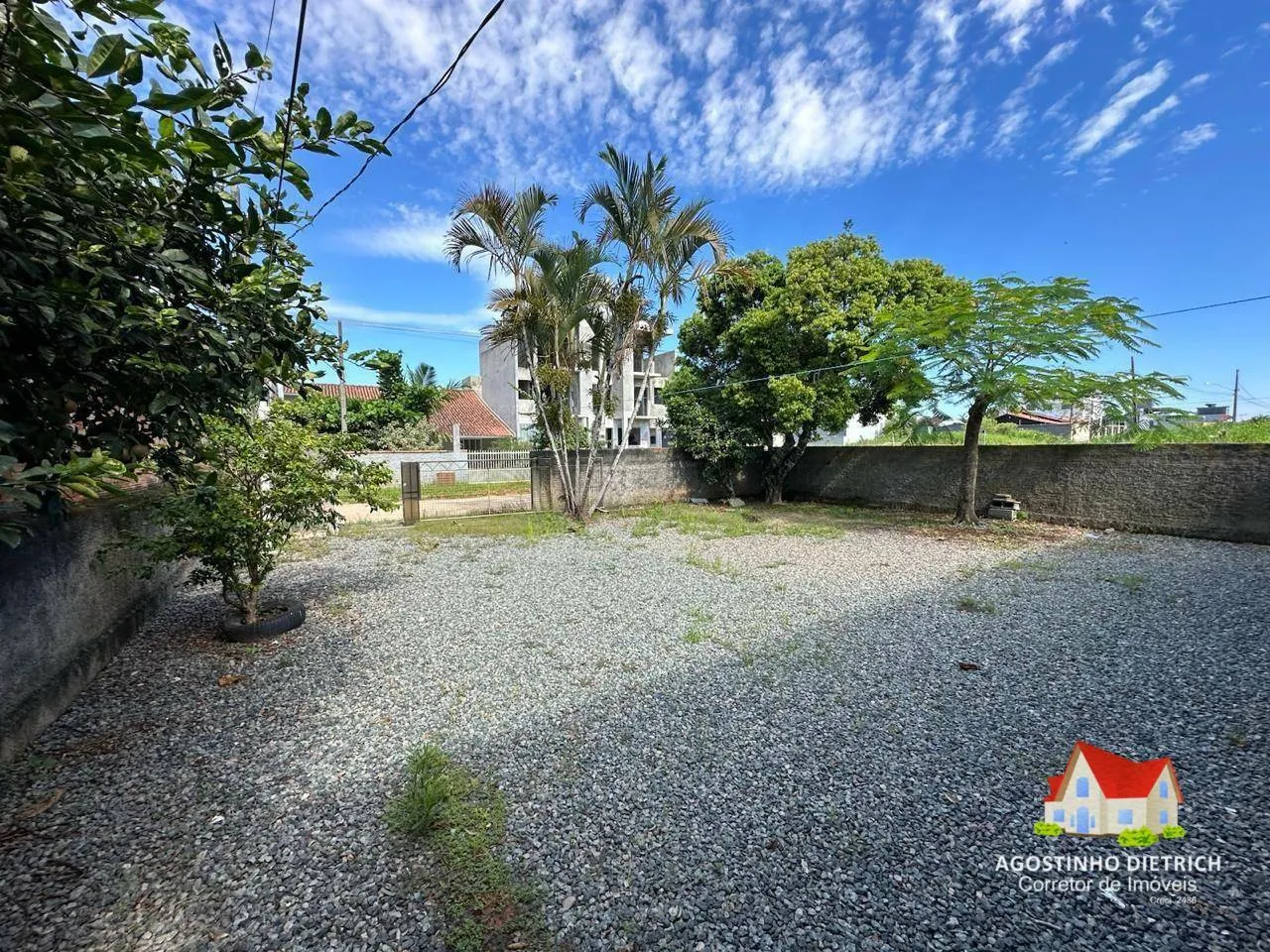 Residencia em Alvenaria C/Parte Averbada + Terreno C/Area de 300,00 m2 No Bairro Itajuba ! — foto 6