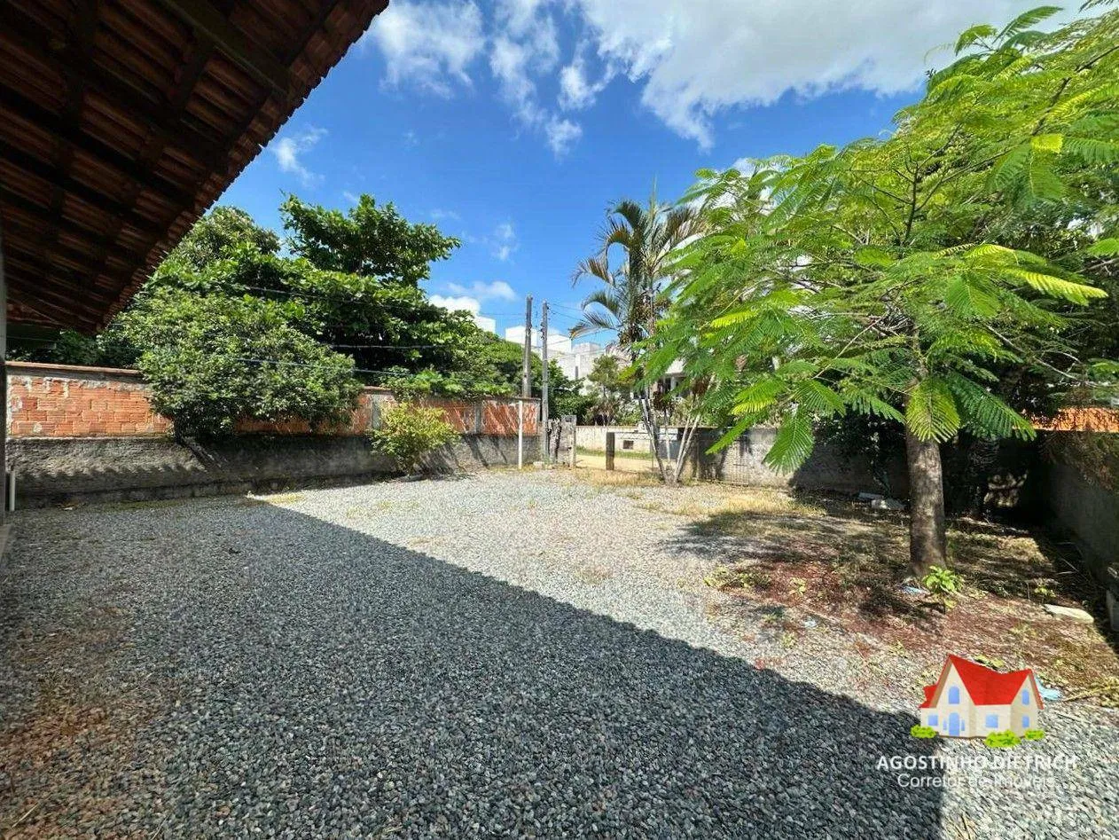 Residencia em Alvenaria C/Parte Averbada + Terreno C/Area de 300,00 m2 No Bairro Itajuba ! — foto 7