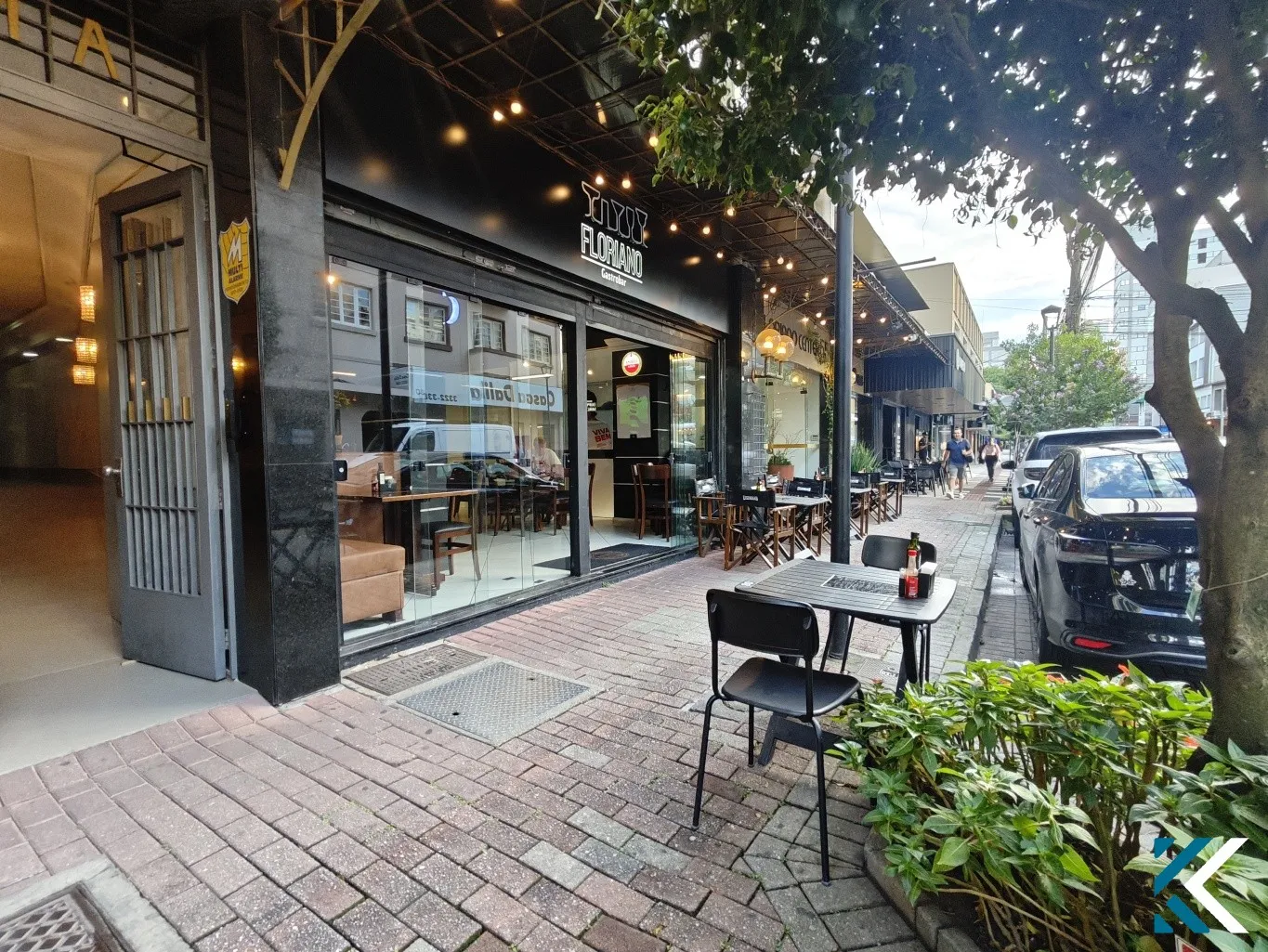 Venda de Restaurante e Bar Consolidado no Centro de Blumenau - foto 1