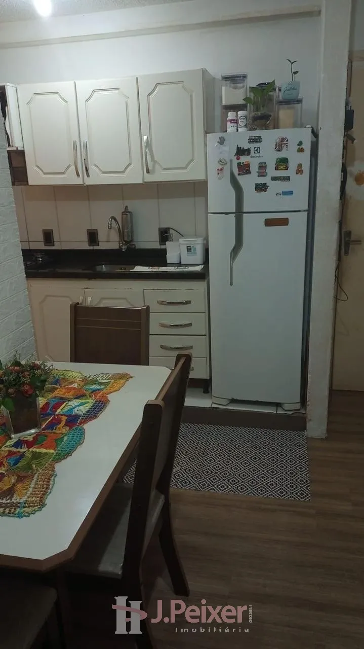 APARTAMENTO 2 dormitorios R$1.300,00 + taxas — foto 3