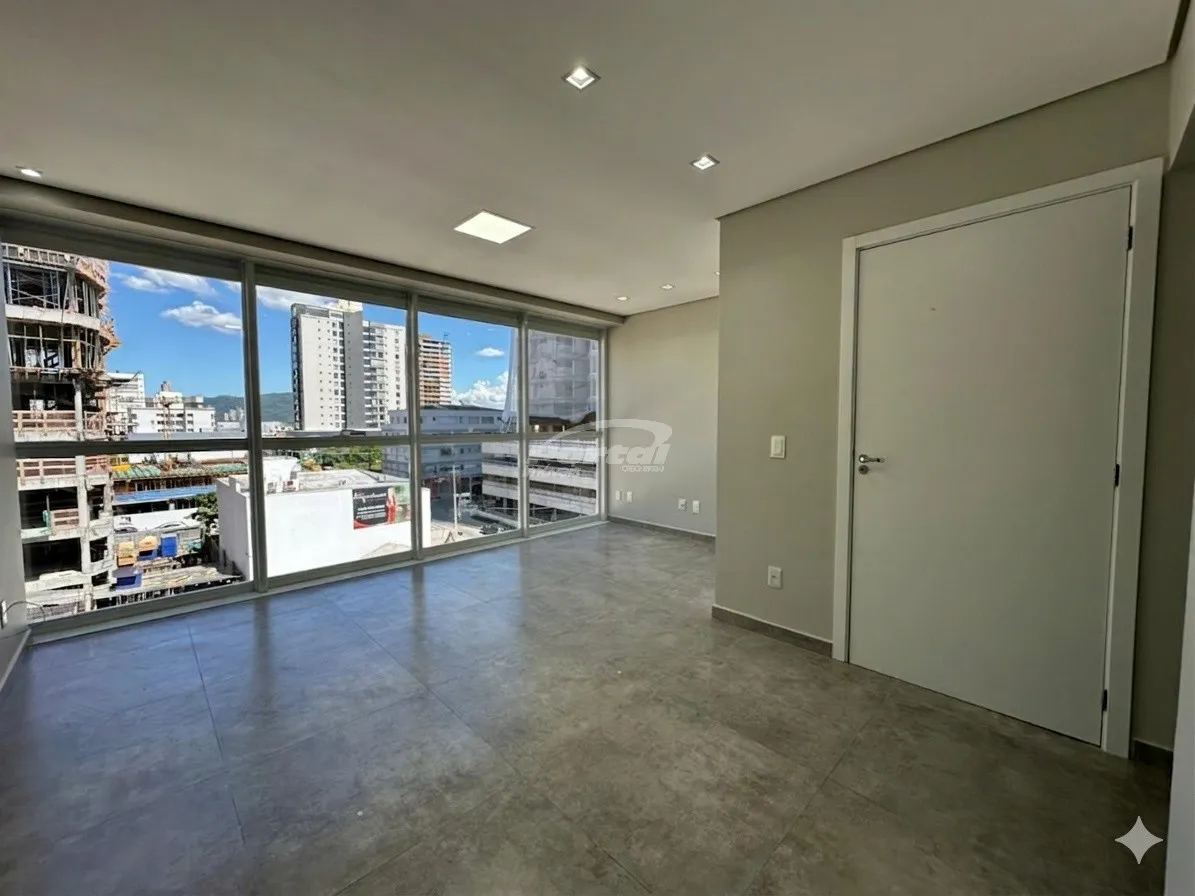 Excelente sala comercial próximo a Prefeitura no bairro Centro em Balneário Piçarras/SC (Cód. 23344) — foto 2