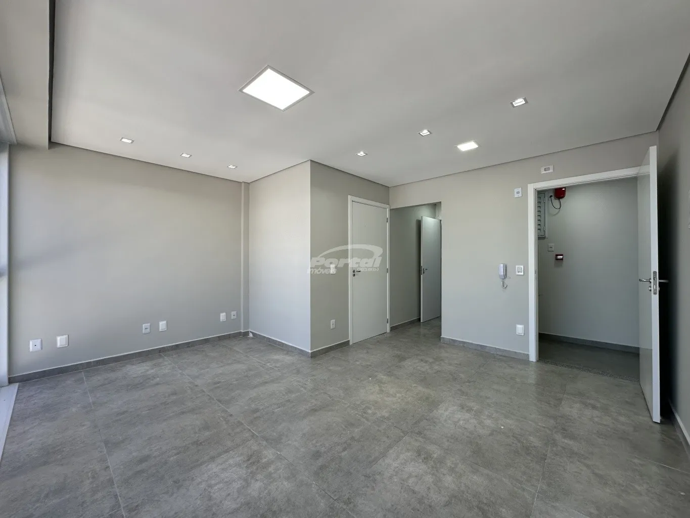 Excelente sala comercial próximo a Prefeitura no bairro Centro em Balneário Piçarras/SC (Cód. 23344) — foto 5