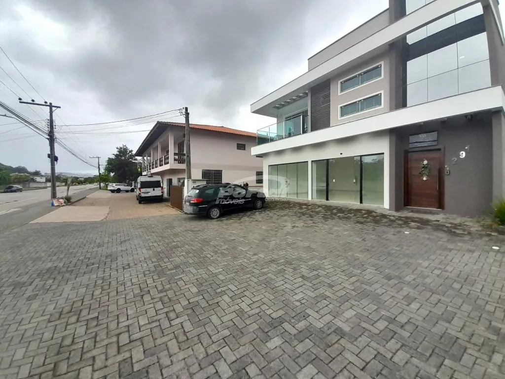 Loja térrea disponível para locação no bairro Sete de Setembro - Gaspar/SC - foto 1