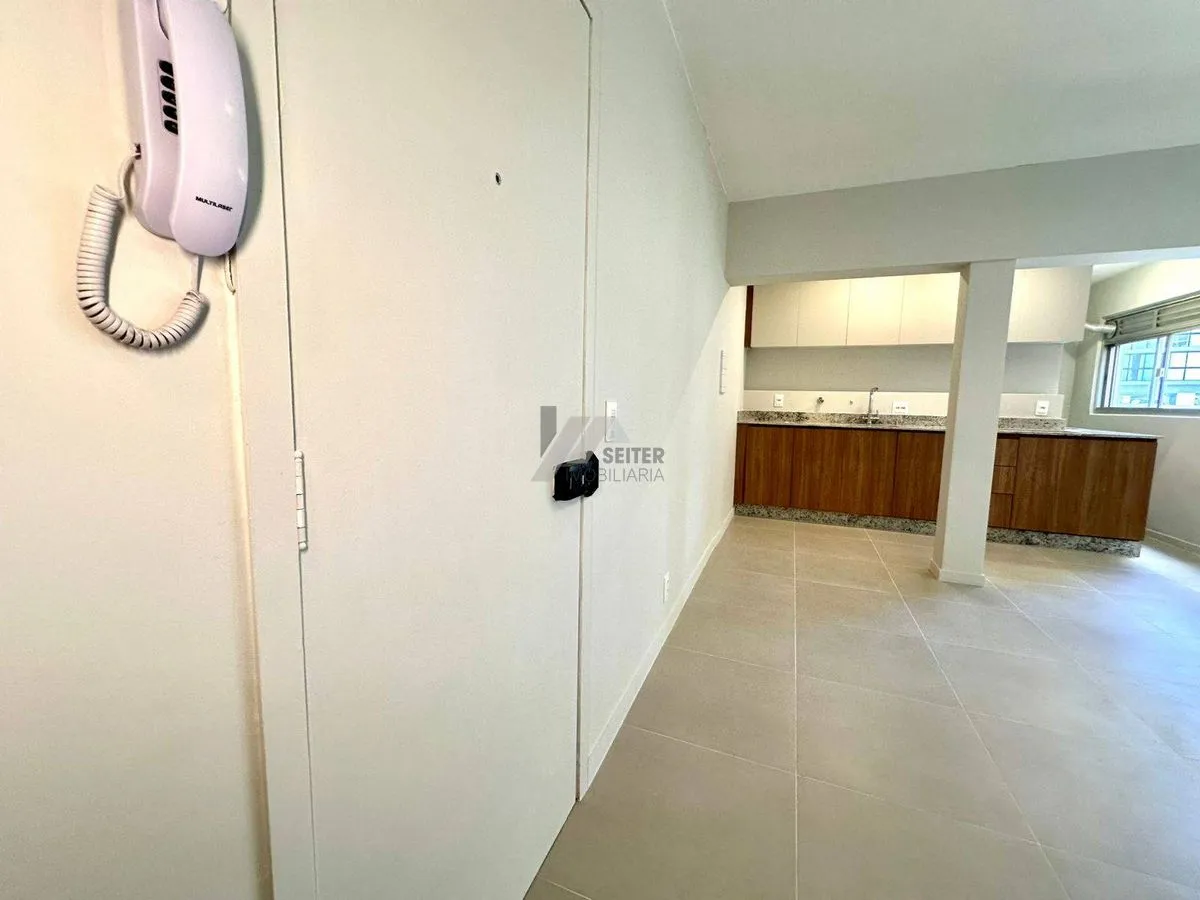 Apartamento de 1 dormitórios para Venda Centro- Florianópolis — foto 4