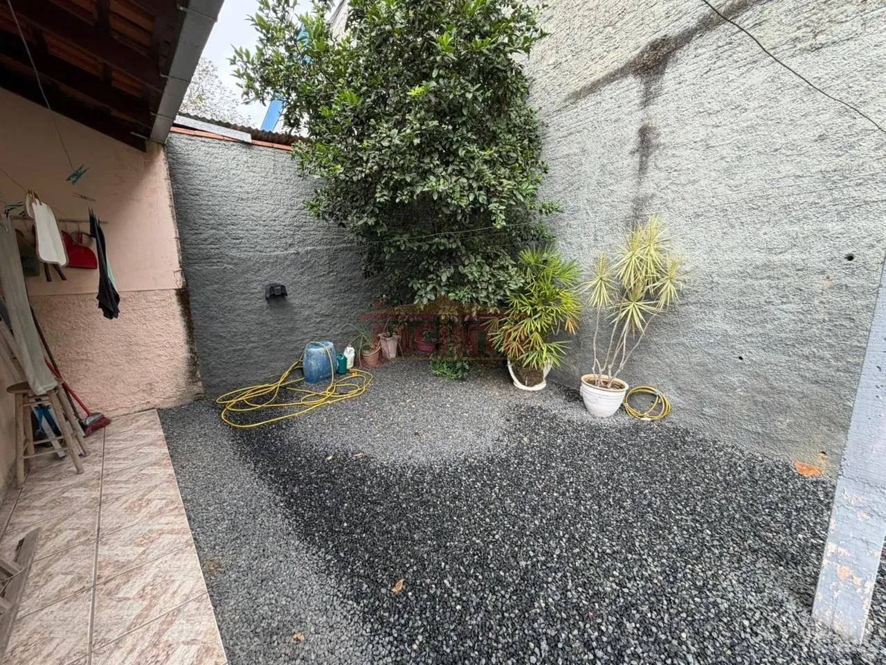 Casa com 3 quartos em terreno amplo, no bairro Fortaleza. — foto 5