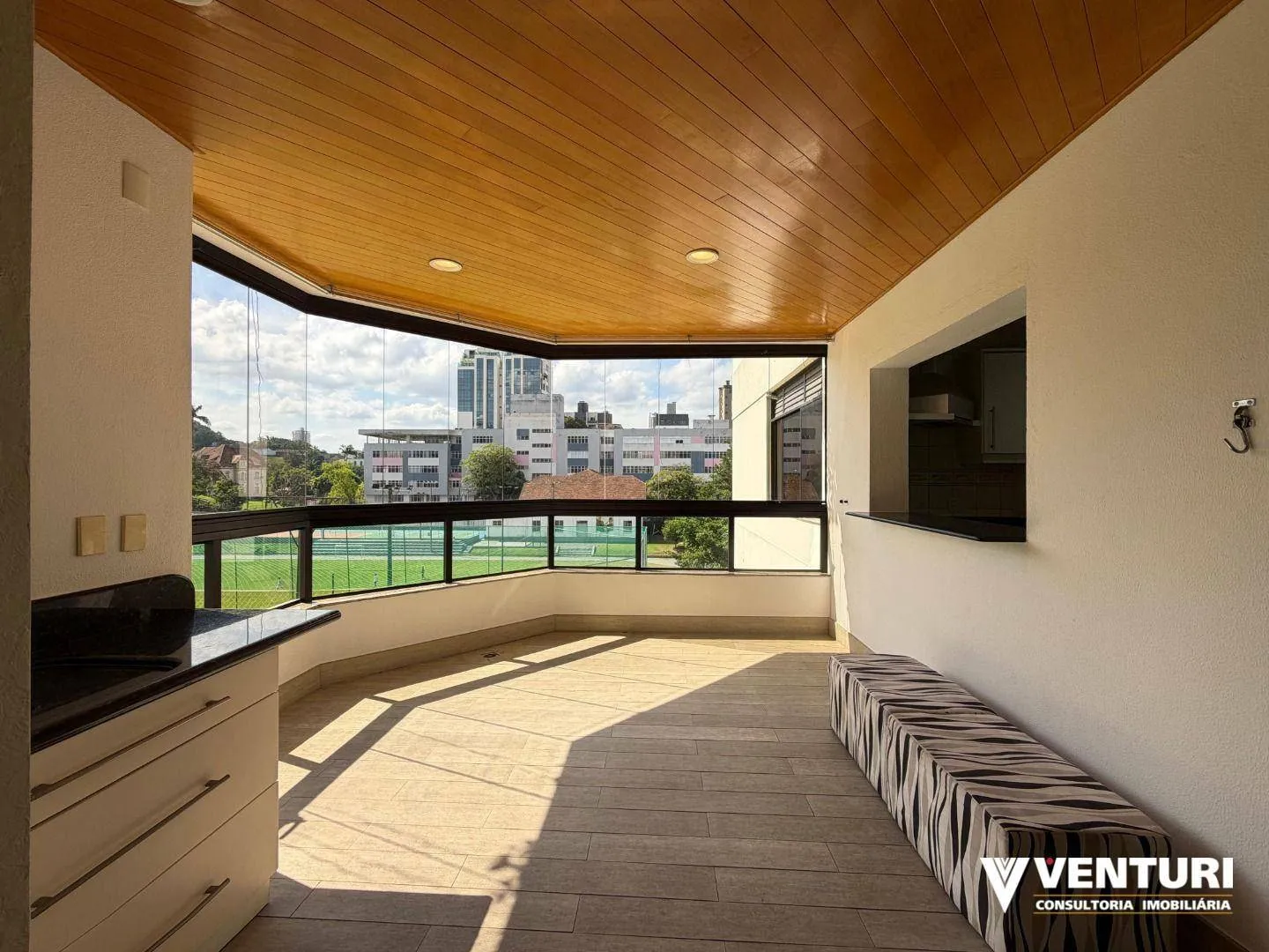 Apartamento com 4 suíte para alugar, 321 m por R$ 12.763/mês - Jardim Blumenau - Blumenau/SC — foto 2
