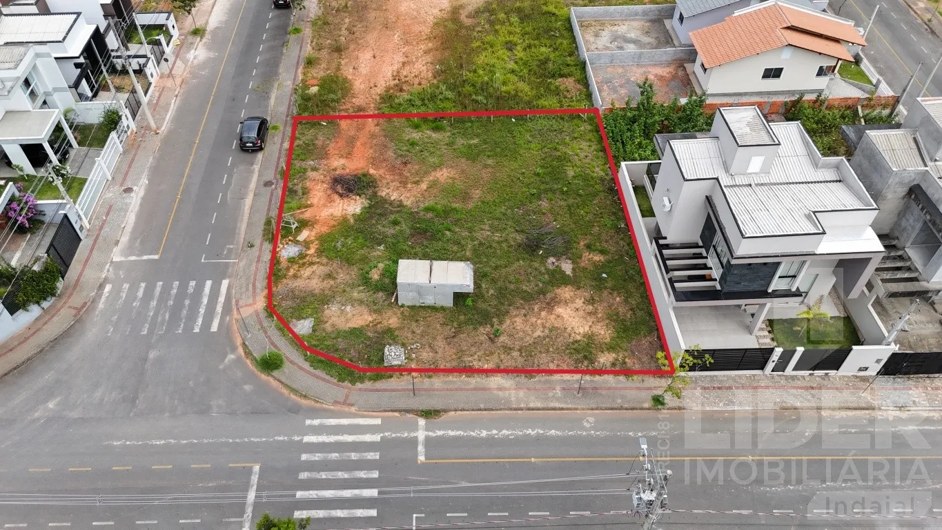 Terreno no bairro Benedito com 555,63m sendo frente com 15,59m - foto 1