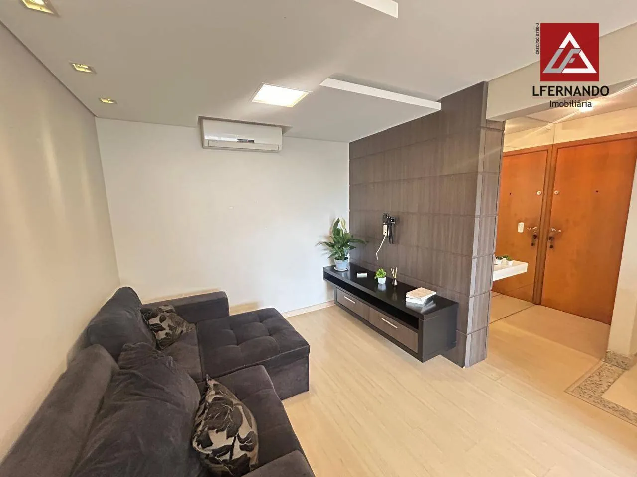 Apartamento com 2 dormitórios para alugar, 77 m - Vila Nova - Blumenau/SC - foto 1