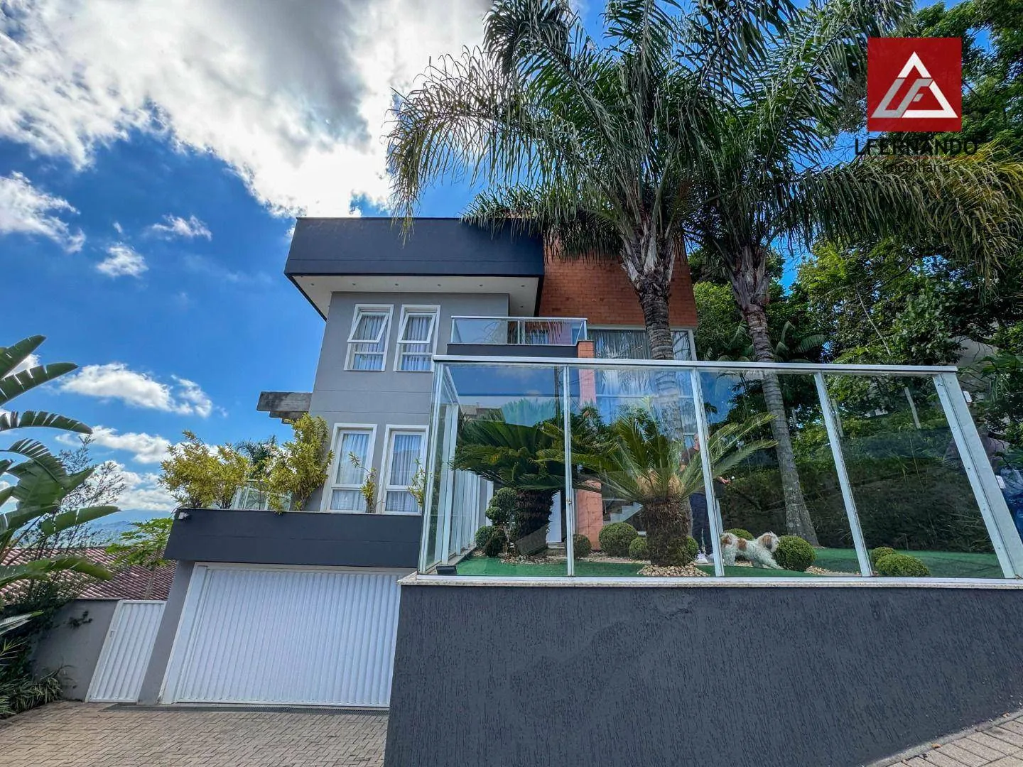 Casa de alto padrão com 3 dormitórios, sendo 1 suíte à venda, 400 m por R$ 1.990.000 - Salto do Norte - Blumenau/SC - foto 1