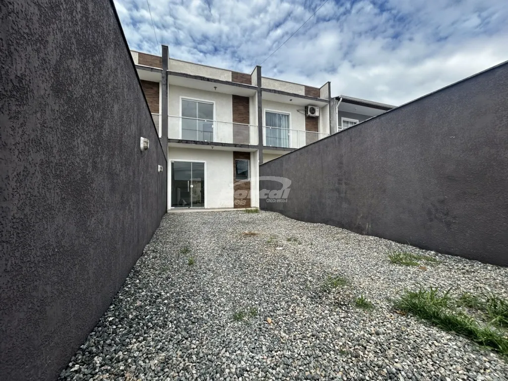 Casa disponível para venda no bairro Itacolomi, em Balneário Piçarras/SC. (Cód. 23237) - foto 1