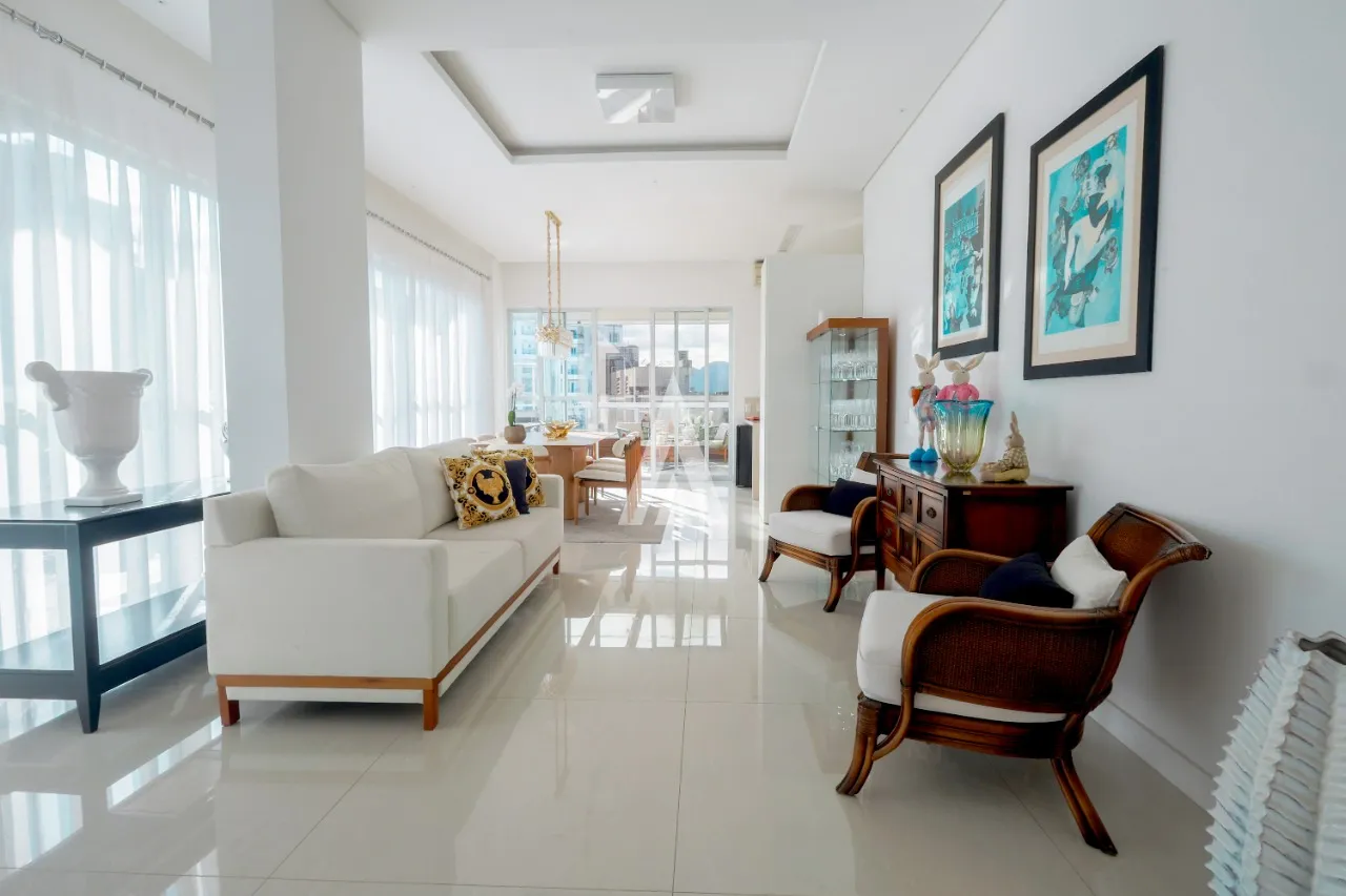 Cobertura plana com 3 suítes à venda no bairro Atiradores em Joinville-SC por R$3.190.000,00. — foto 5