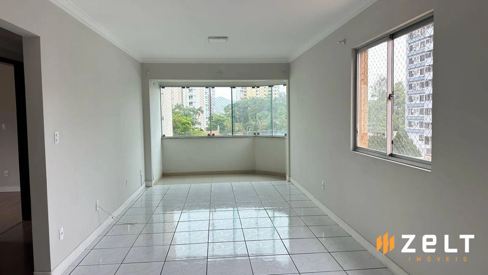 Apartamento com 3 dormitórios à venda, 93 m por R$ 630.000,00 - Victor Konder - Blumenau/SC - foto 1