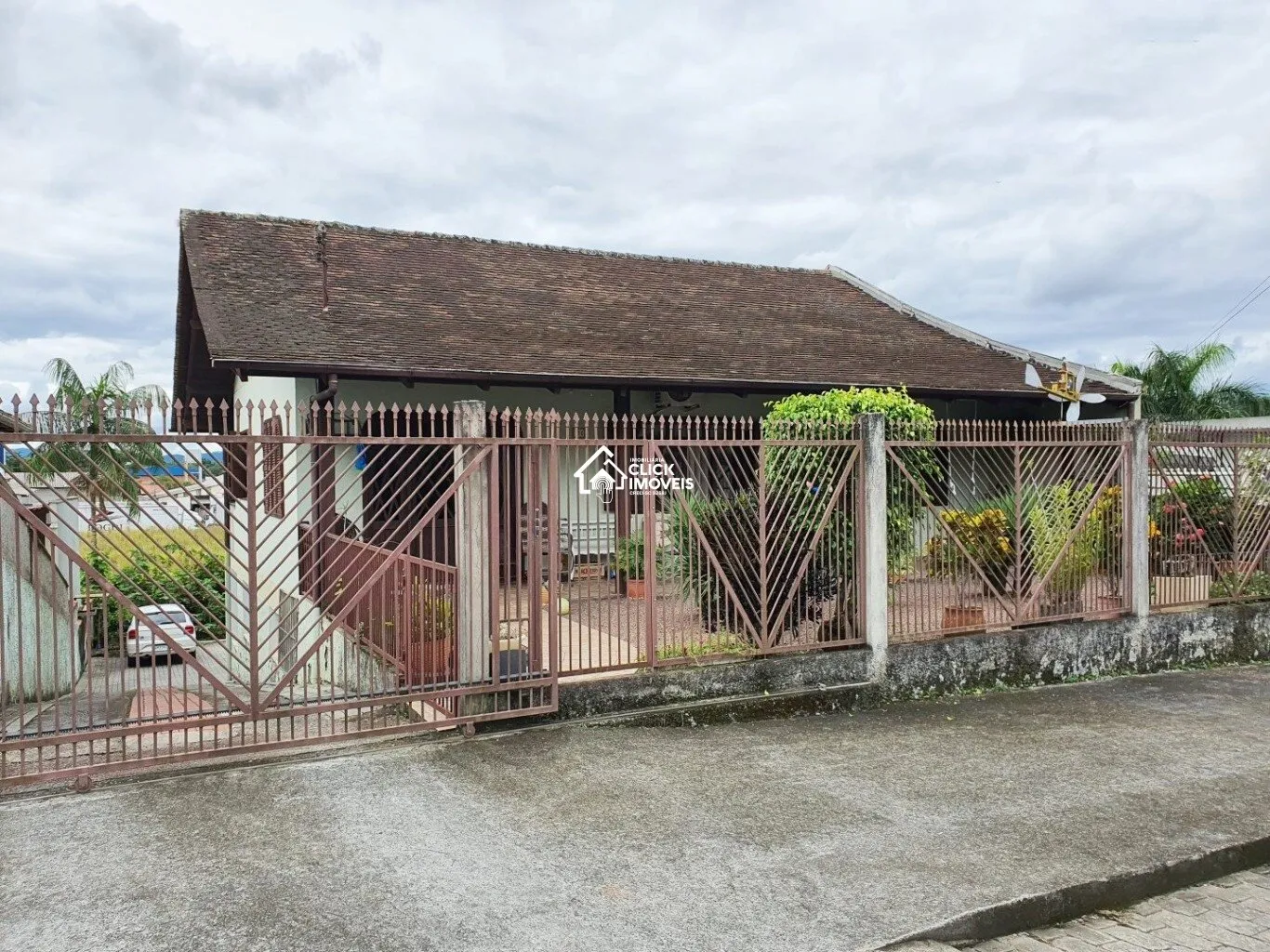 Casa com 5 dormitórios à venda no bairro Itoupavazinha em Blumenau/SC - foto 1