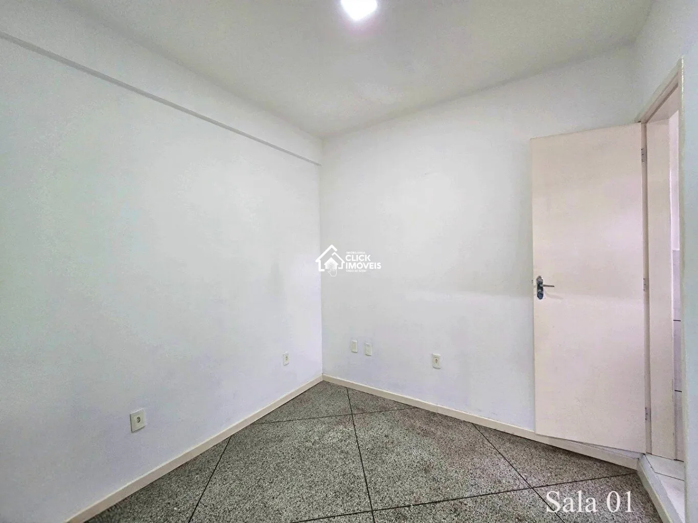 Sala comercial para alugar no bairro Velha em Blumenau/SC — foto 4