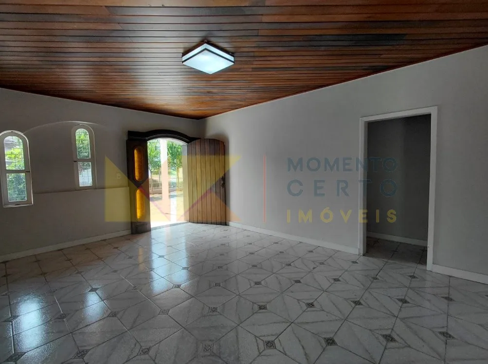 Casa Comercial em Localização Estratégica com Alto Fluxo e Estacionamento para 8 Carros — foto 4