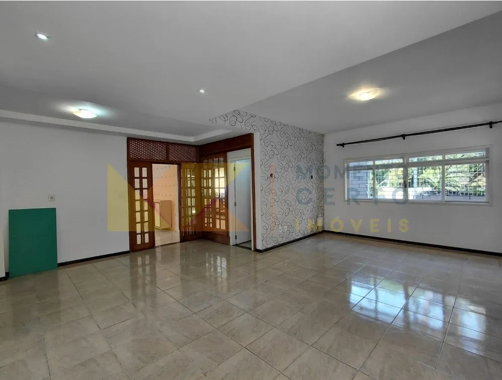 Casa Comercial em Localização Estratégica com Alto Fluxo e Estacionamento para 8 Carros — foto 5