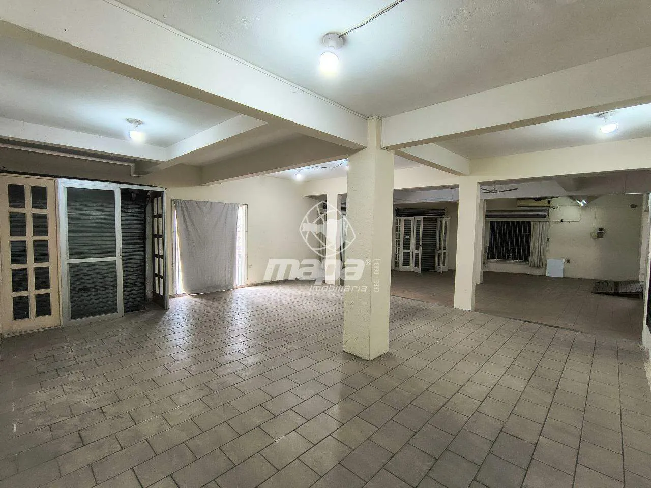 Sala comercial para alugar em excelente localização - Blumenau — foto 2
