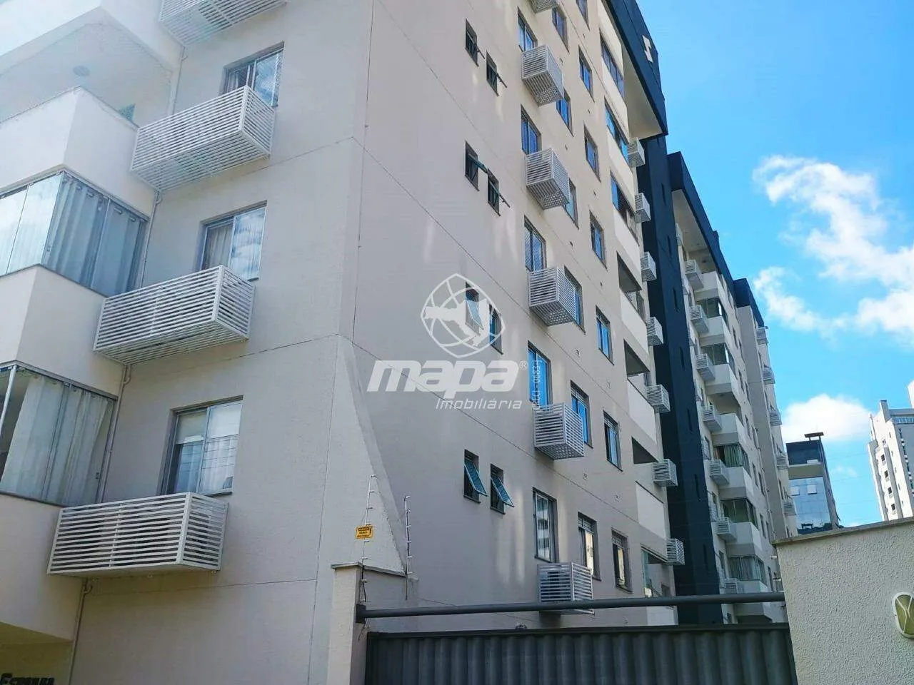Apartamento localizado no Residencial Plaza de Espanha, em região privilegiada do bairro Itoupava Seca. - foto 1